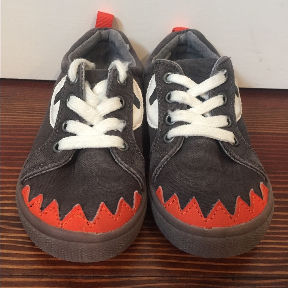 Carter’s toddler boys canvas sneakers